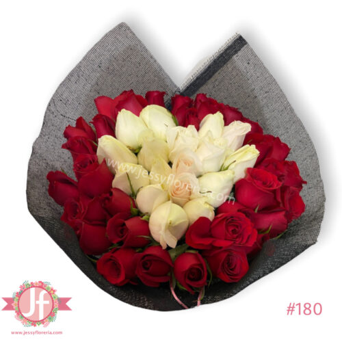 Ramo 50 rosas corazón