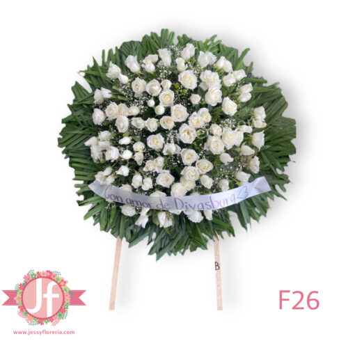 Corona de 50 rosas blancas