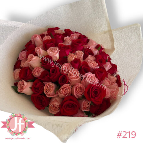 Ramo de 100 rosas rojas y rositas