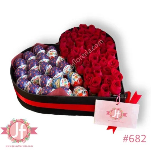 Corazón 50 rosas rojas y 30 kinder sorpresa