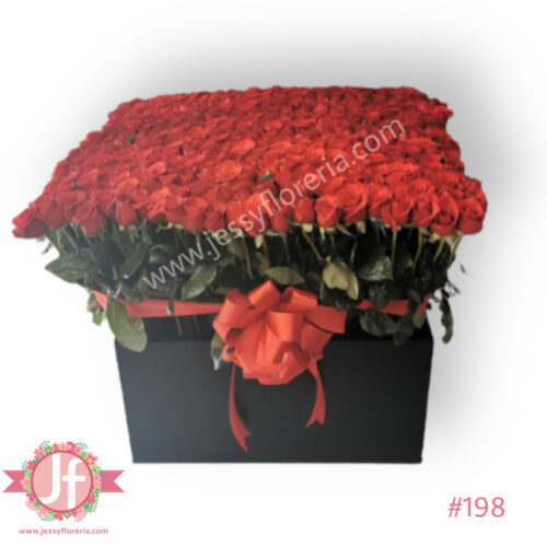 Caja con 400 rosas
