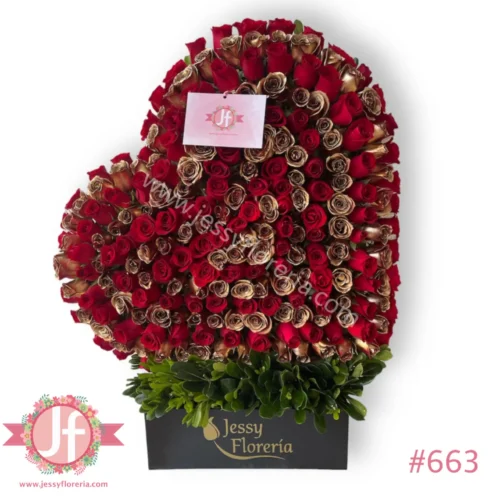 Corazón 250 rosas rojas y doradas