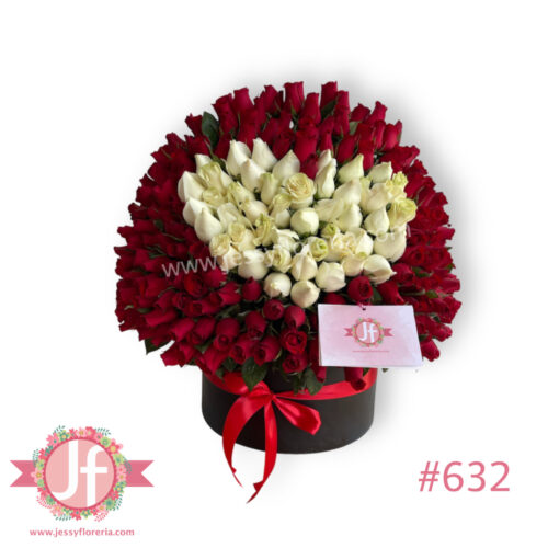 Esfera con 300 rosas rojas y blancas