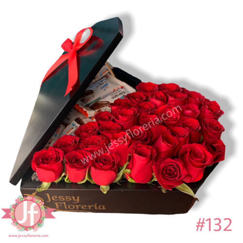 Corazón 25 rosas y 15 chocolates