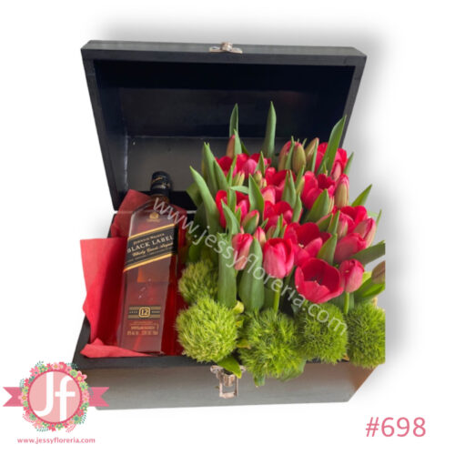 Cofre con 40 tulipanes y Black Label - Pedir con un día de anticipación