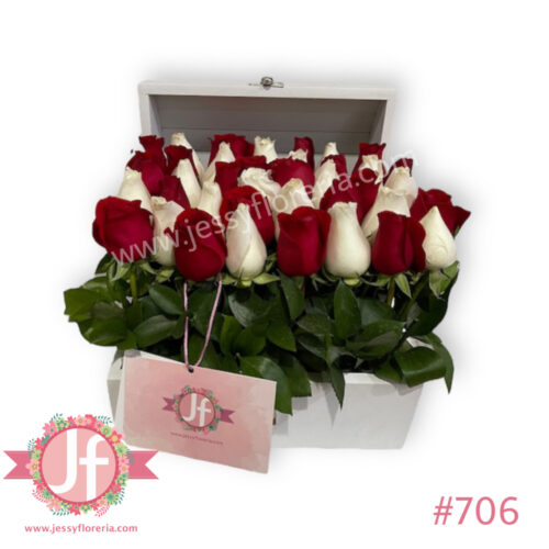 Cofre 40 rosas rojas y blancas