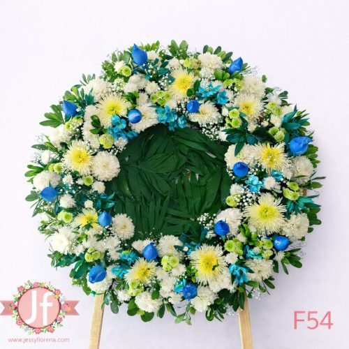 Corona surtida de rosas azules