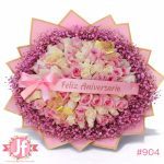 904-ramo-100-rosas-blancas-y-rosas-con-gipsophilia-liston-y-mariposas