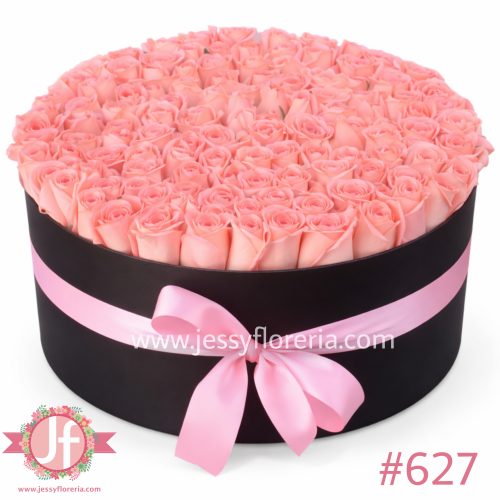 Caja negra circular con 120 rosas rositas frescas para envío de flores a domicilio en Guadalajara, Zapopan y zona metropolitana.