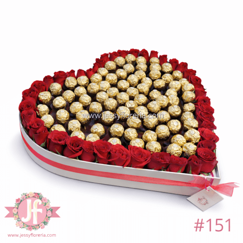 Corazón de rosas frescas y chocolates Ferreros para envío de flores y dulces a domicilio en Guadalajara, Zapopan, Tlaquepaque y Tonalá.