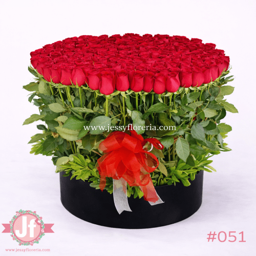 Caja con 150 rosas frescas para envío de flores a domicilio en Guadalajara, Zapopan y zona metropolitana.