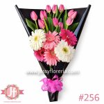 bouquet con 10 tulipanes y 6 gerberas arreglo floral colorido en Guadalajara