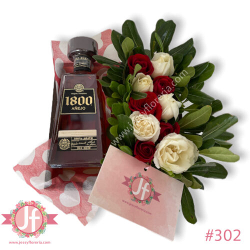 Caja con 10 rosas y botella