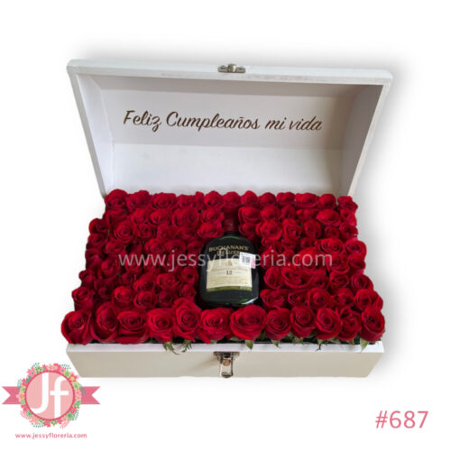 Cofre 90 rosas, Buchanan´s y mensaje - Pedir con un día de anticipación