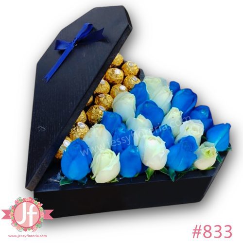 Corazón media tapa negro con 25 rosas azules y blancas