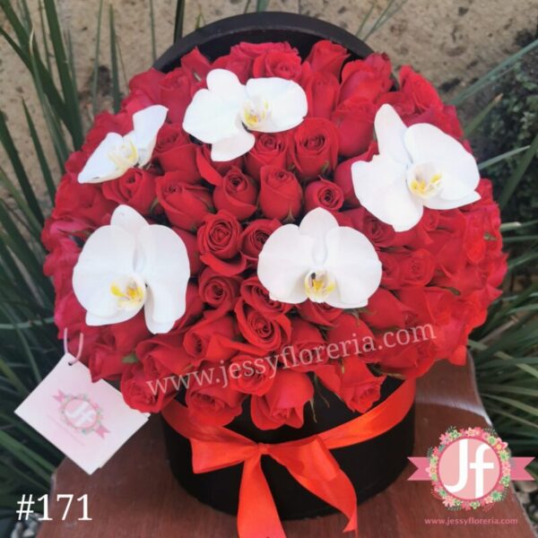 171-Caja circular 100 rosas rojas y orquideas
