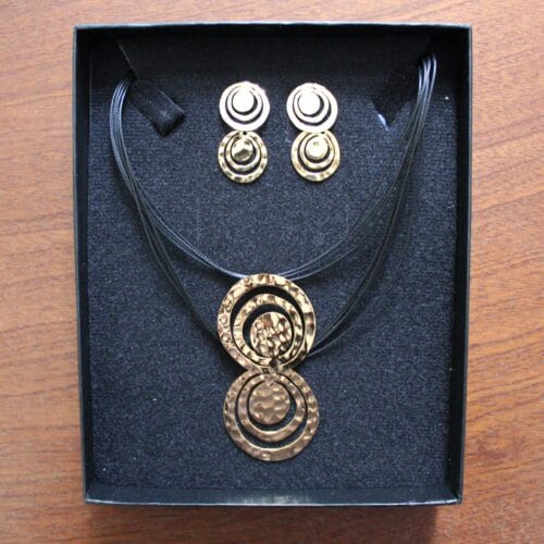 Set Tira Negra-Complemento a tus flores