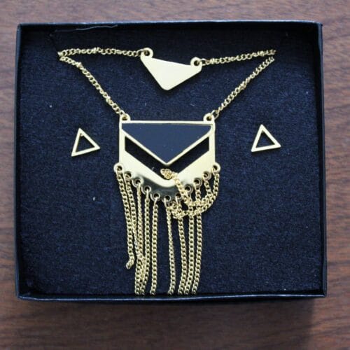 Set Doble Triangulo Dorado Y Negro-Complemento a tus flores