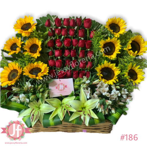 Canasta 36 rosas y 10 girasoles