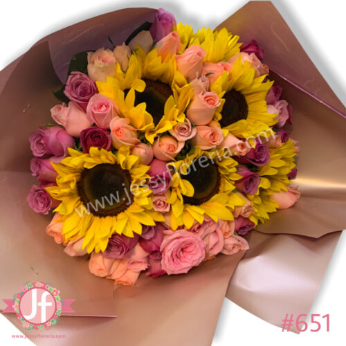 Bouquet 6 girasoles y 50 rosas rositas