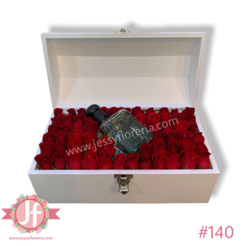 Cofre de rosas Don Julio 70 - Image 2