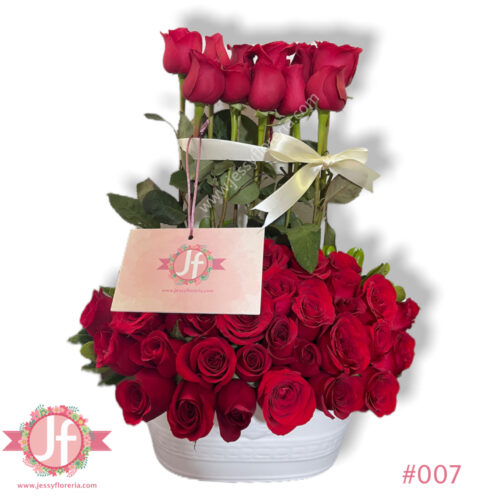 Jardín de 45 rosas rojas