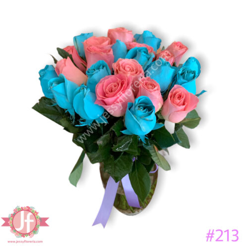 Florero de 24 rosas rositas y azules