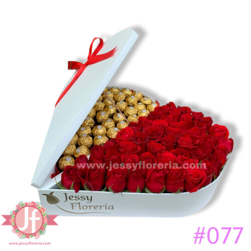Corazón con 50 rosas y 40 Ferreros