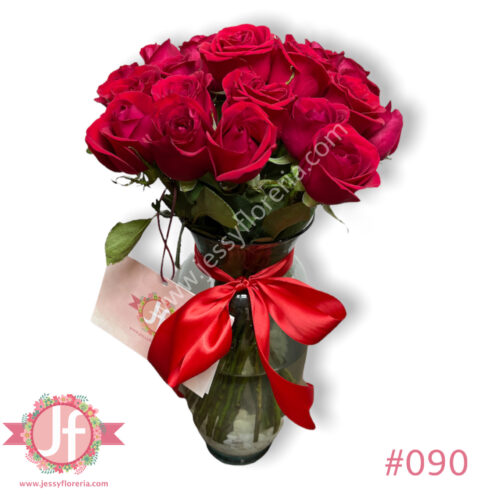 Florero de 24 rosas rojas