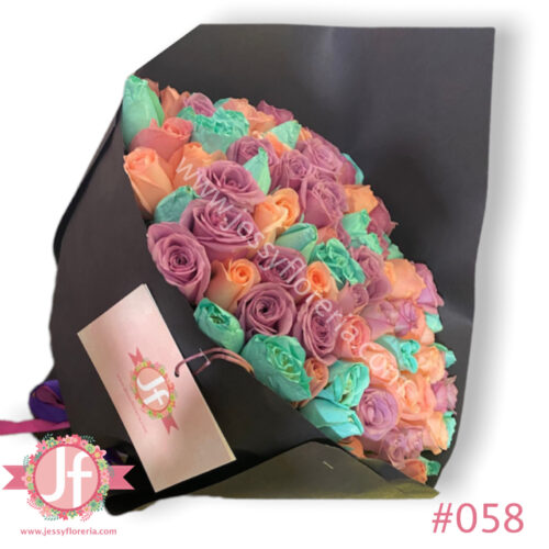 Ramo 100 rosas en papel craft – Jessy Floreria