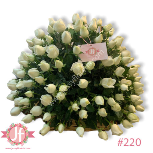 Canasta de 200 rosas blancas