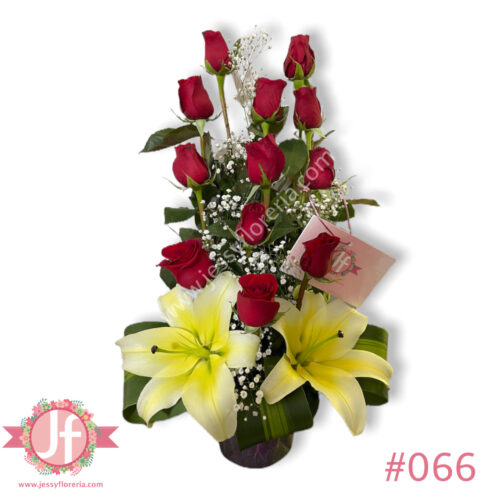 Diseño con docena de rosas