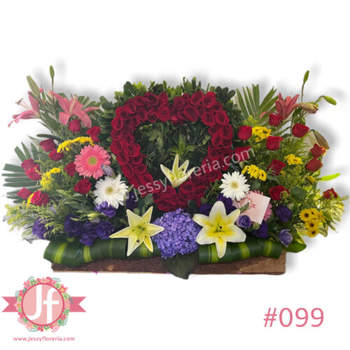 Jardín con corazón de rosas - Image 2
