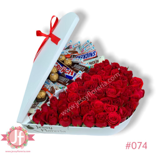 Corazón de 50 rosas y chocolates