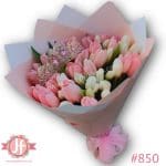 850 Bouquet 50 tulipanes blancos y rosas y corona