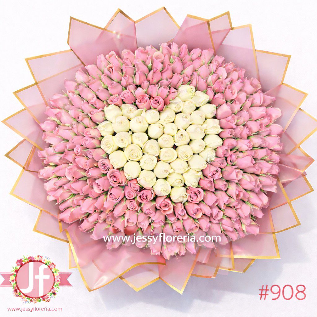 Ramo de 250 rosas rosadas frescas con corazón blanco para envío de flores a domicilio en Guadalajara, Zapopan, Tlaquepaque y Tonalá.