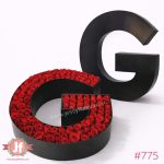 Caja letra “G” con rosas rojas frescas para regalo floral personalizado en cumpleaños y aniversarios.