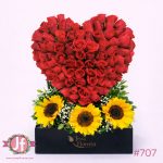 Corazón de 100 rosas y 3 girasoles frescos para envío de flores a domicilio en Guadalajara, Zapopan, Tlaquepaque y Tonalá.