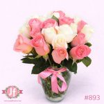 Florero con 24 rosas blancas y rosadas frescas para envío de flores a domicilio en Guadalajara, Zapopan, Tlaquepaque y Tonalá.