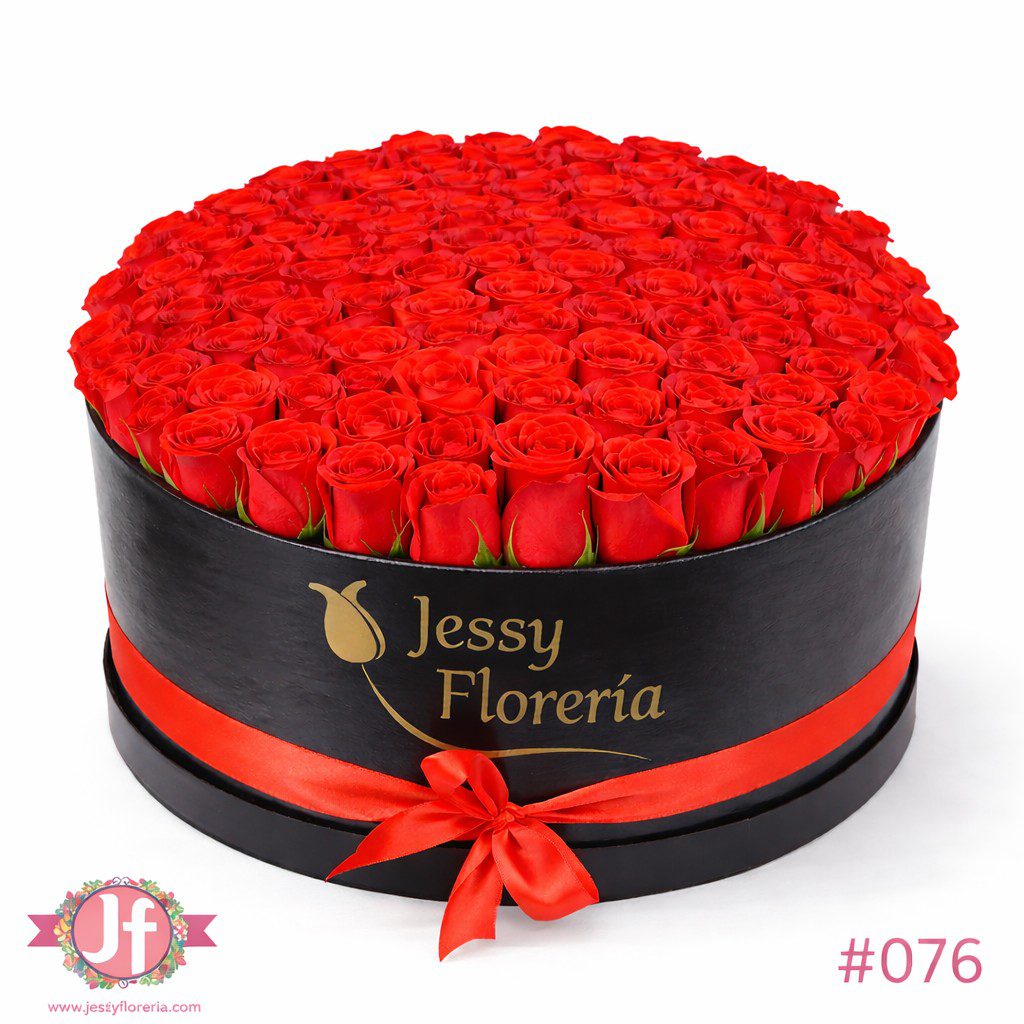 Caja redonda negra con 120 rosas frescas para envío de flores a domicilio en Guadalajara, Zapopan, Tlaquepaque y Tonalá.