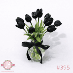 Florero con 10 tulipanes negros pintados a mano para envío de flores a domicilio en Guadalajara, Zapopan, Tlaquepaque y Tonalá.