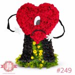 Corazón de rosas inspirado en Un Verano Sin Ti de Bad Bunny arreglo floral romántico en Guadalajara