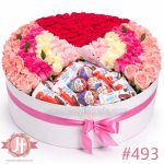 caja circular con 200 rosas y chocolates kinder arreglo floral Guadalajara