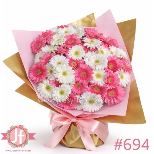 ramo de 50 gerberas blancas y rosas arreglo floral en Guadalajara